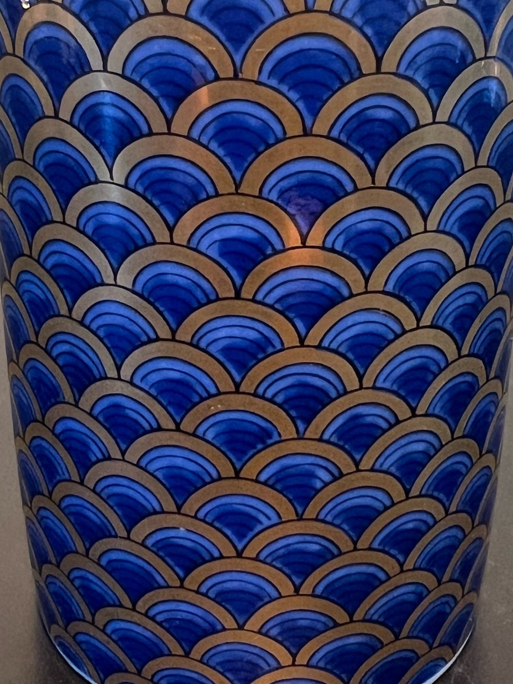 Vintage Maebata Japan Kozan Kiln Blue Gold Fish Scale Seigaiha Porcelain Cup Mug - Picture 12 of 12